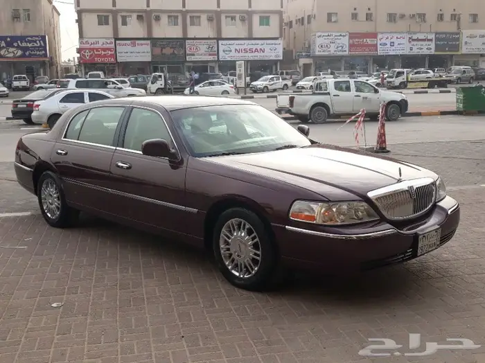 تاون كار 2007 سعودي لارج نظيف جدا . ممشى قليل 5