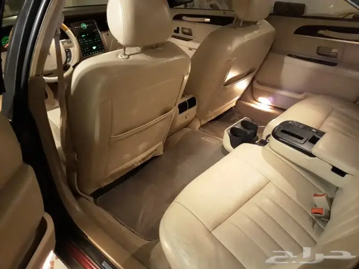 تاون كار 2007 سعودي لارج نظيف جدا . ممشى قليل 14