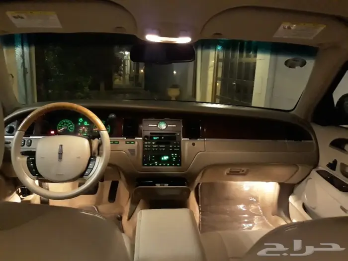 تاون كار 2007 سعودي لارج نظيف جدا . ممشى قليل 18