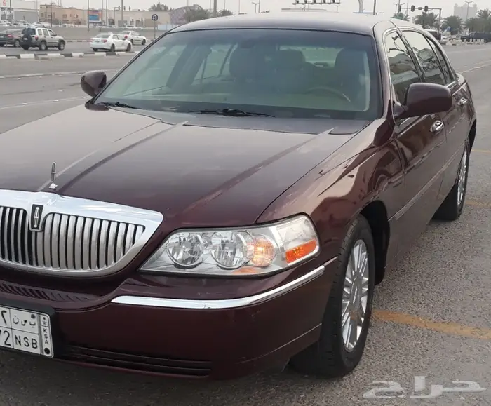 تاون كار 2007 سعودي لارج نظيف جدا . ممشى قليل 3