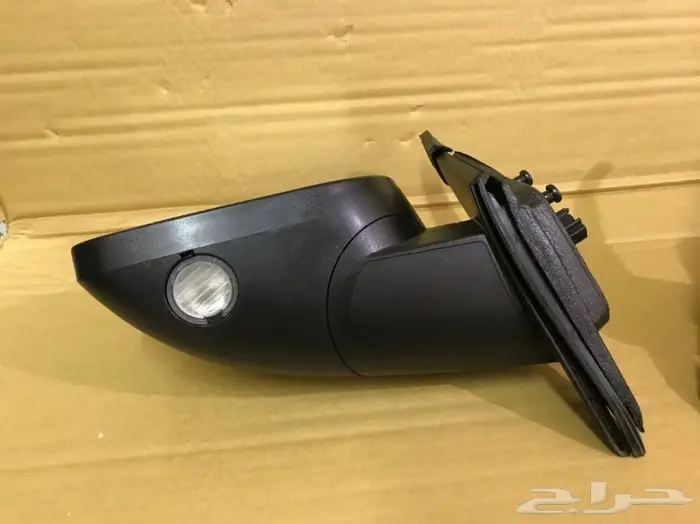 للبيع قطع غيار جديده لليسارات الامريكيه فورد و جي ام سي 33