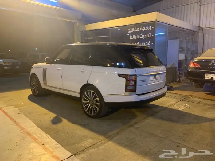 صيانة رنج روفر وجاكور بتبوك ورشة محترف الفحص 17