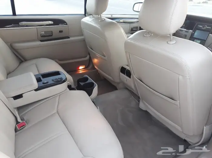 تاون كار 2008 سعودي لارج أفخم فئة .. مخزن 12