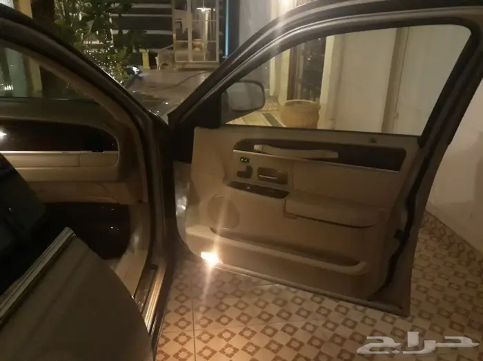 تاون كار 2008 سعودي لارج أفخم فئة .. مخزن 20