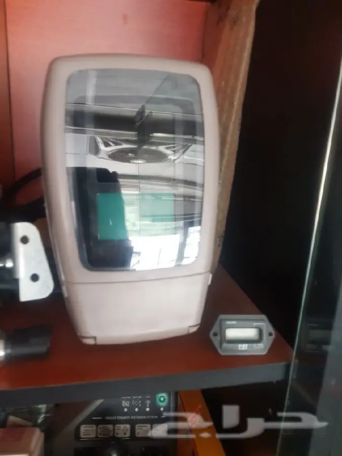 جميع كمبيوترات المعدات والشاشات والكهربائيات 4