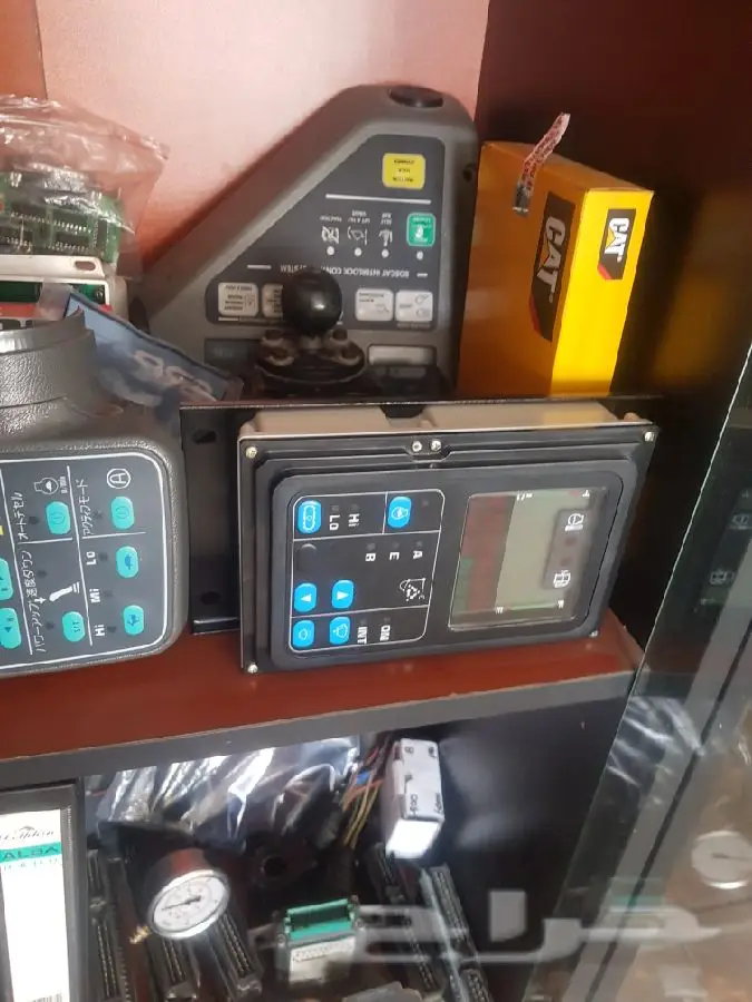 جميع كمبيوترات المعدات والشاشات والكهربائيات 3