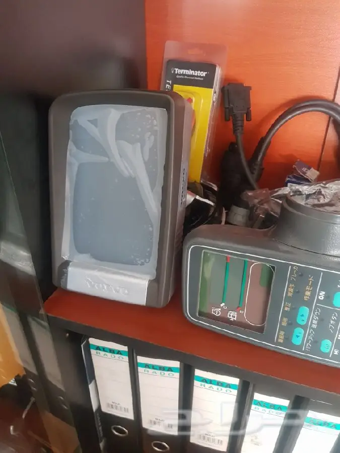 جميع كمبيوترات المعدات والشاشات والكهربائيات 0