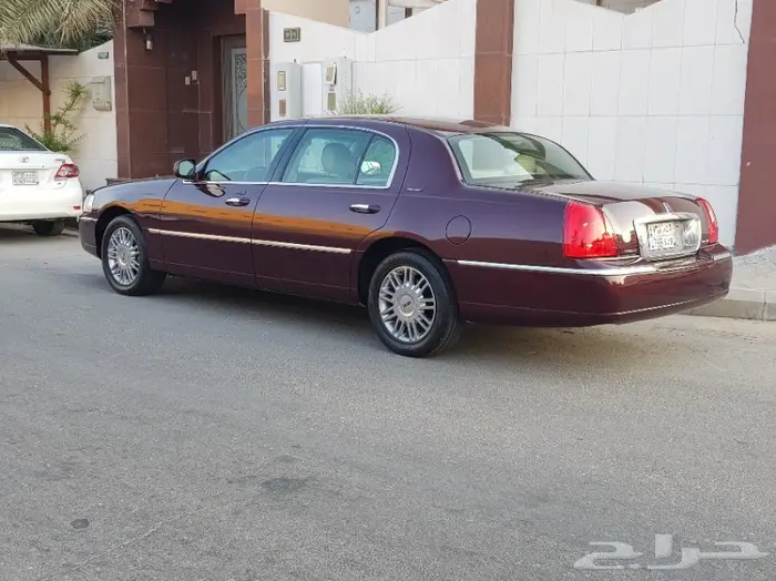تاون كار 2009 سعودي لارج أفخم فئة .. نظيف جدا 10