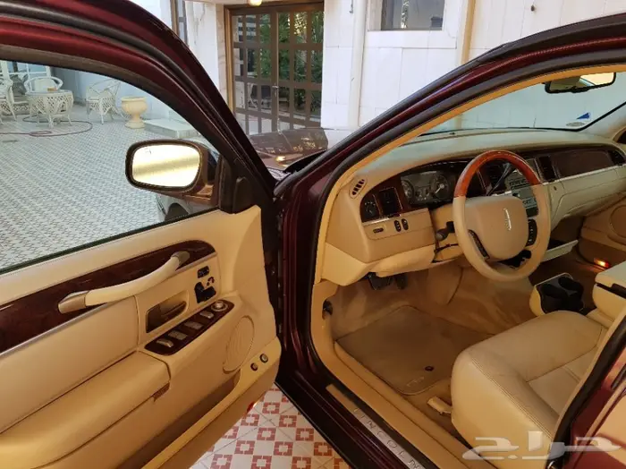 تاون كار 2009 سعودي لارج أفخم فئة .. نظيف جدا 13