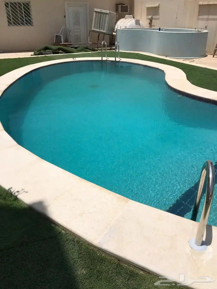 إنشاء و صيانة برك السباحة 0