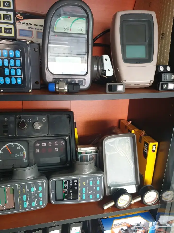 جميع كمبيوترات المعدات والشاشات والظفيره 2