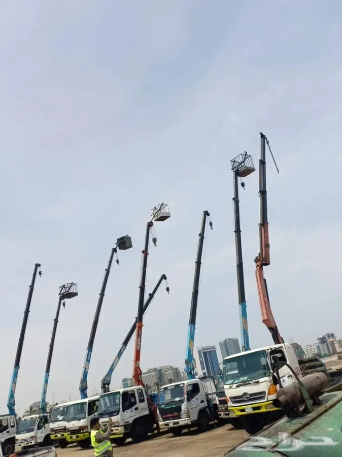 روافع كرينات سطحات ونشات فوركلفت سيزر لفت 7