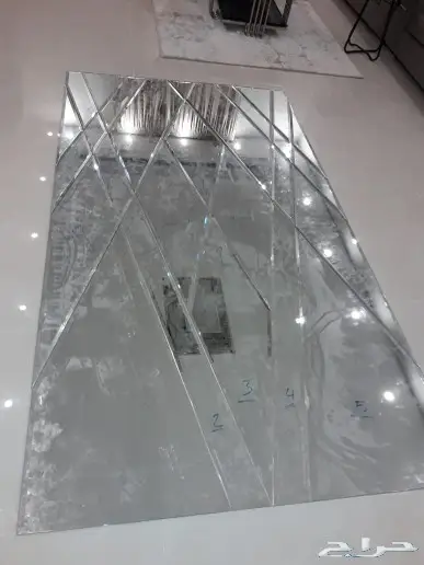مرايات وزجاج سكوريت وشور بوكس 23