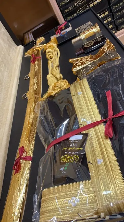 درع سيف بشت طقم هذية رجالي زوج تخروج 12