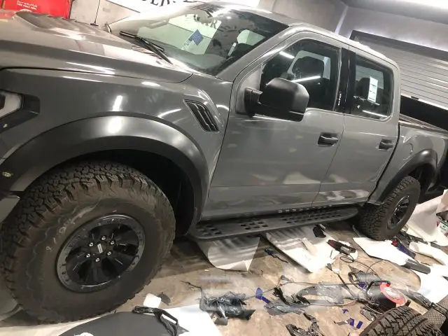 تجليد سيارات ورش مطفي ورش جنوط ورش داخلي  33