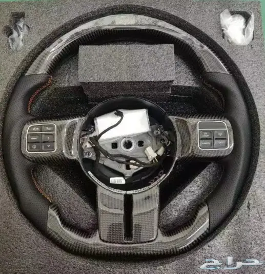 طارات كاربون فايبر لمعظم السيارات 9