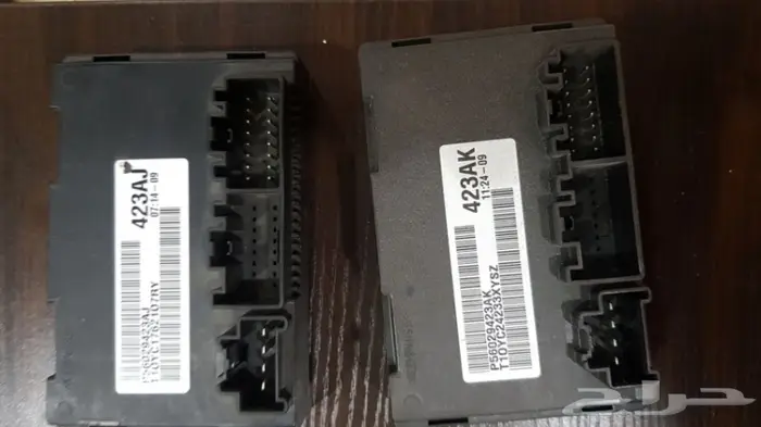 شمعات امامية تشارجر كرايزلر شروكي درانجو شالن 14