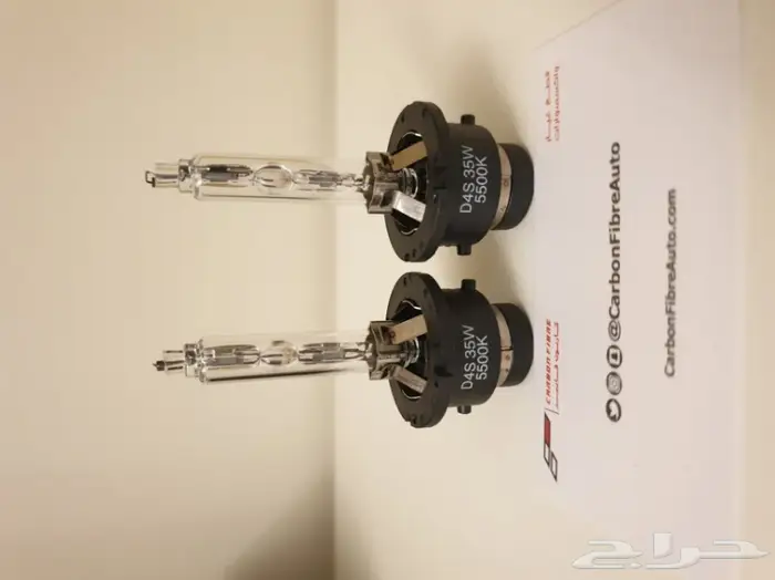 لمبات زنون مقاس D4s للافالون و تويوتا و لكزس 10
