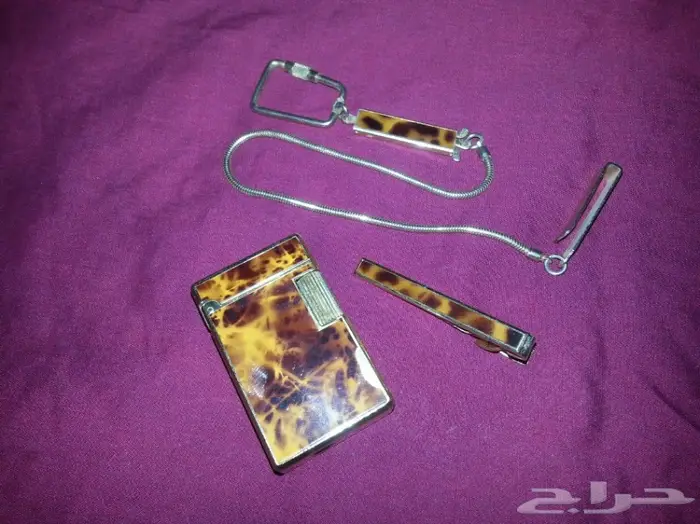 ولاعة و سلسلة مفاتيح ومشبك قديم 0