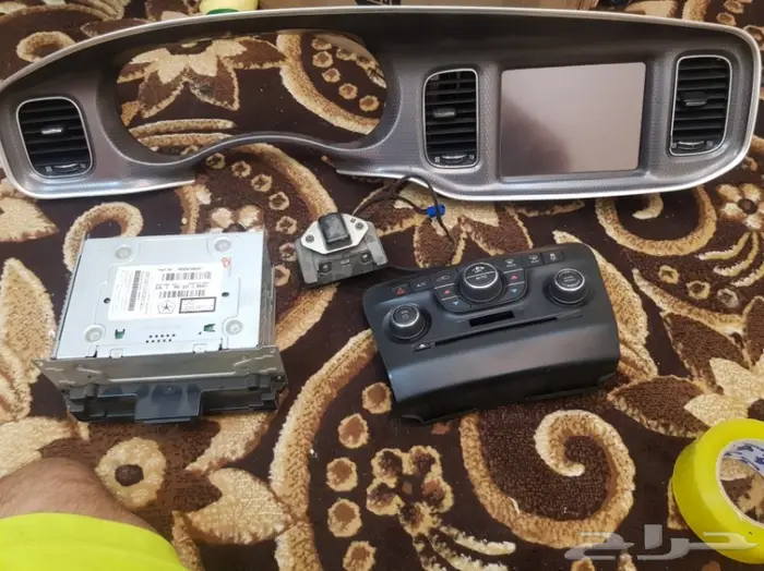 قطع تشارجر من 2011 الى 2014 تشليح 6