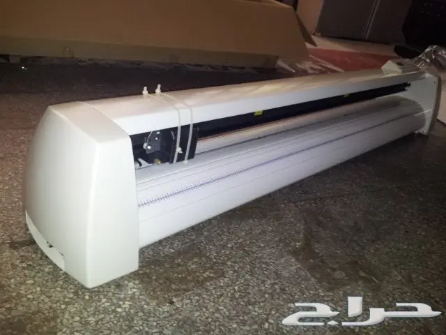   قطاعة (طابعة) جلاد لمحلات زينة السيارات 2