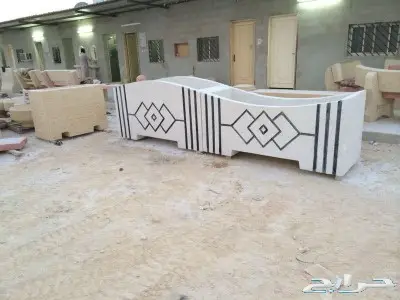 حواجز خرسانية ومصدات مواقف وقواعد أعمدة انارة 33