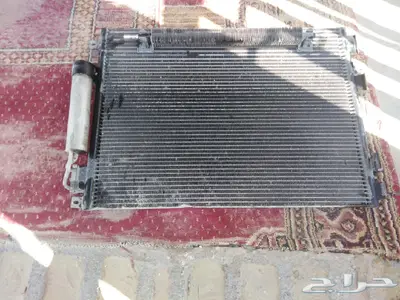 توجد دبه وسطيه كليزلر2008للبيع 4