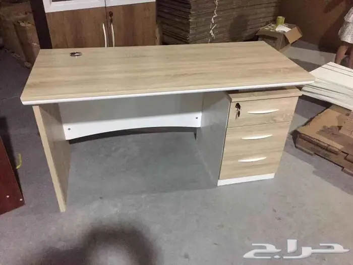 اثاث مكتبي وكراسي مكتبيه باسعار الجملة  4