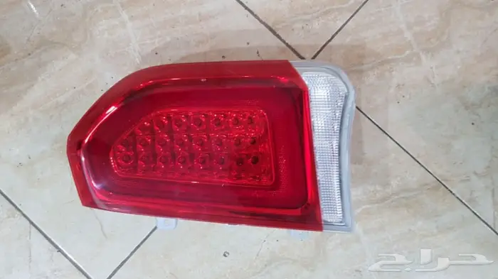 شمعات وشبك كرايزلر أمامي وخلفي همي .. SRT 3