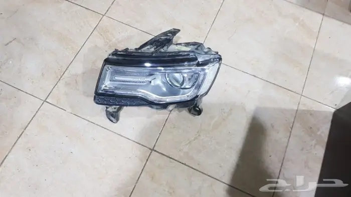 شمعات امامية جراند شروكي درانجو  تشارجر كرايز 12