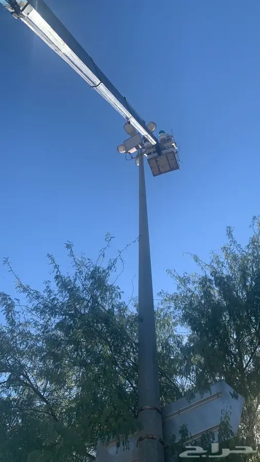 كرين للايجار اليومي والشهري رافعه فوركلفت سيزر لفت مان لفت 3