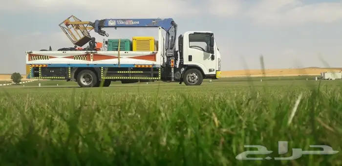 كرين للايجار اليومي والشهري رافعه فوركلفت سيزر لفت مان لفت 8