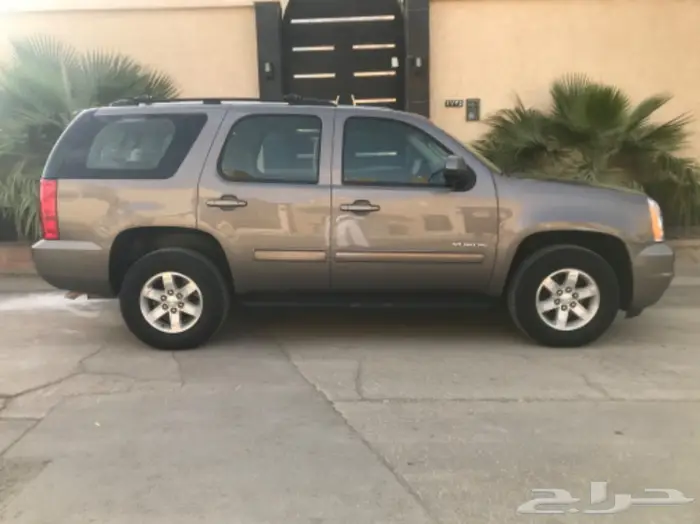 يوكن 2014 سعودي دبل تم البيع  2