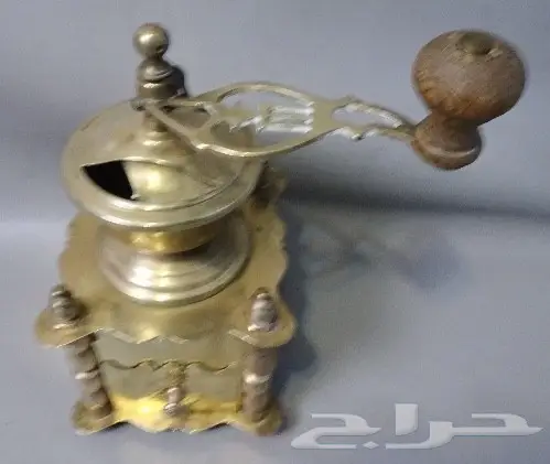 للبيع طاحونة قهوة قديمة من النوادر 1