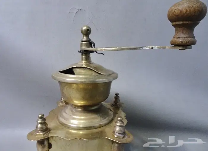 للبيع طاحونة قهوة قديمة من النوادر 2