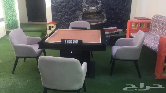 طاولة بلوت كيرم ضومنة فخمة للبيع 5