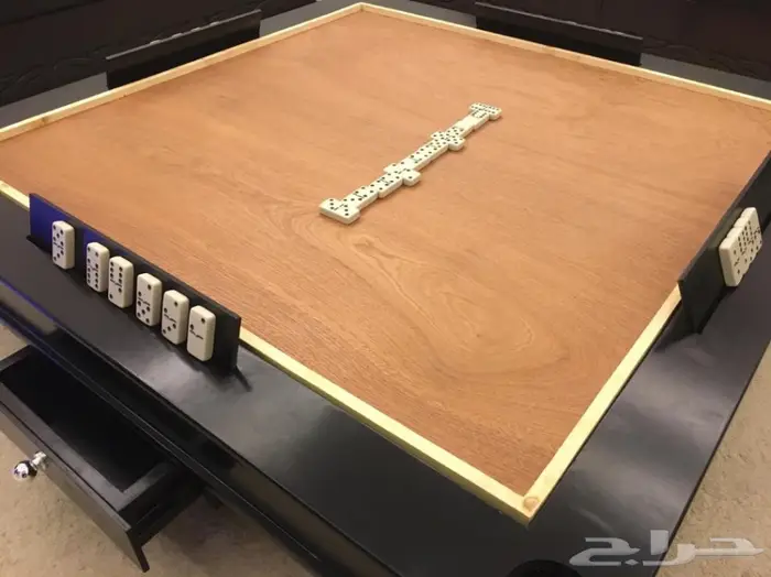 طاولة بلوت كيرم ضومنة فخمة للبيع 0