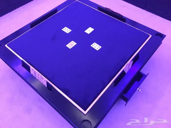 طاولة بلوت كيرم ضومنة فخمة للبيع 1