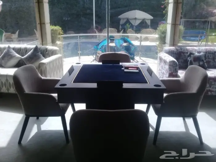 طاولة بلوت كيرم ضومنة فخمة للبيع 4