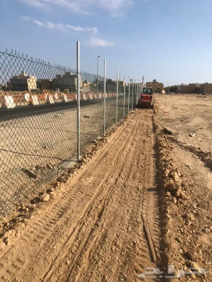 Metal mesh fencing and fencing contractor 10