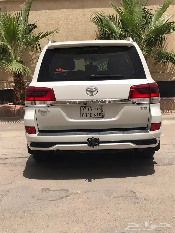 لاندكروزر 2017 سعودي ( تم البيع ) 3
