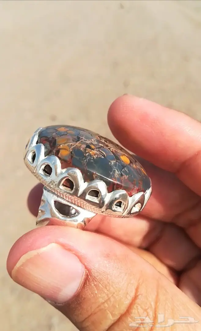 خاتم حجر يماني جزع راهي أنيق ونادر الألوان 2