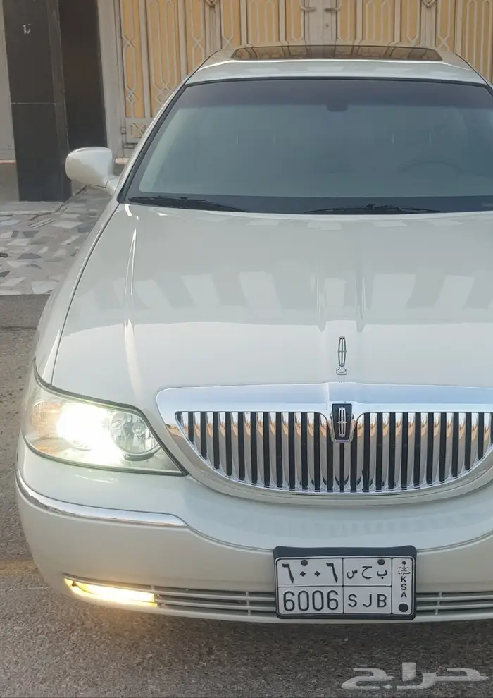تاون كار 2006 سعودي لارج أفخم فئة .. لون نادر 0