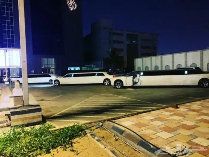 ليموزينات مايباخ و رولز للاعراس والحفلات اعراس تخرج ميلاد 0