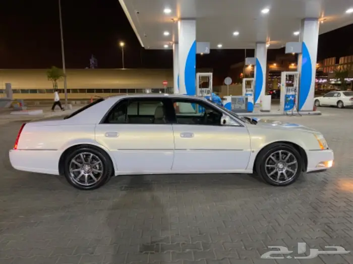 للبيع كاديلاك ديفيل DTS 2006 سعودي 3