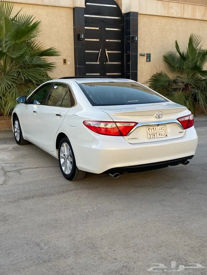 كامري 2017 فل كامل( تم البيع ) 1