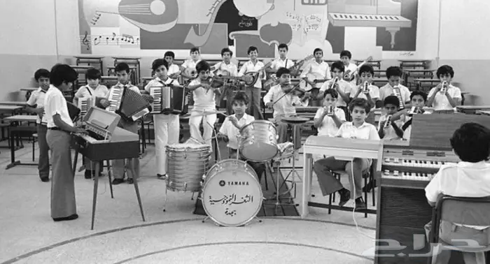 سلم موسيقي تعليمي ألماني قديم 1980 6