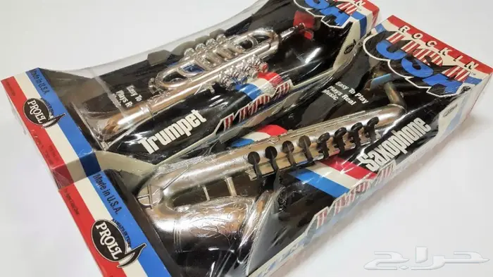 ساكسفون وبوق صناعة أمريكية من النوادر التعليمية القديمة 0