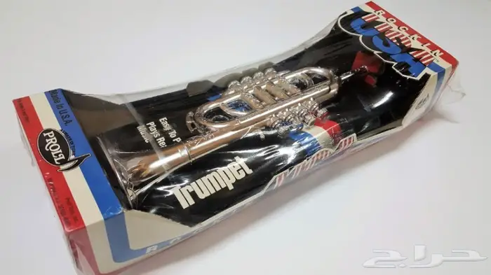 ساكسفون وبوق صناعة أمريكية من النوادر التعليمية القديمة 1