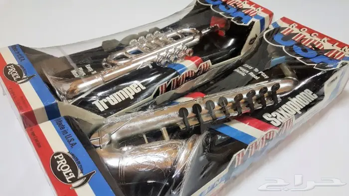 ساكسفون وبوق صناعة أمريكية من النوادر التعليمية القديمة 5